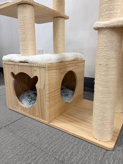 Casuta pentru pisici din lemn de pin, cu intrari decorative si perna moale la interior – detaliu ansamblu NORDIC PINE, Meraki Home.